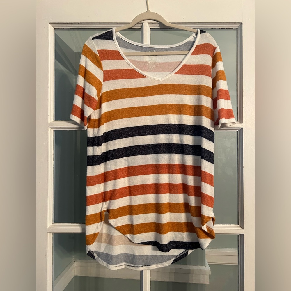Striped Maurice’s quarter length sleeve t shirt. Only worn once and super soft!